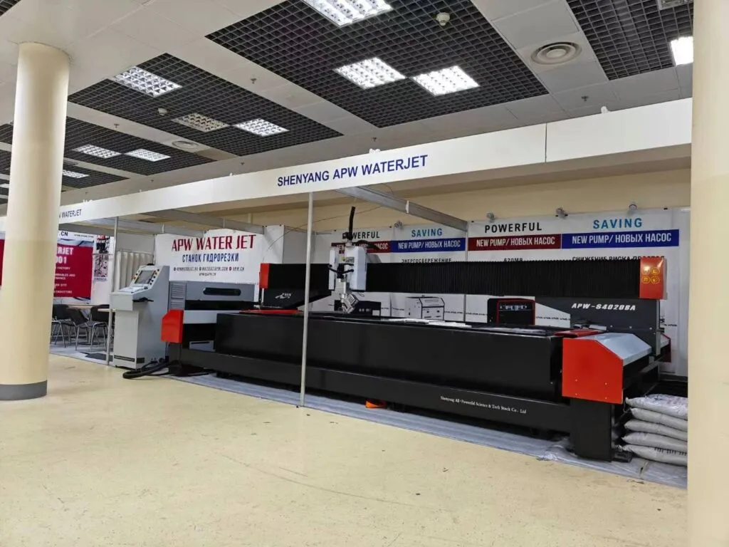 Metalloobrabotka water jet cutter